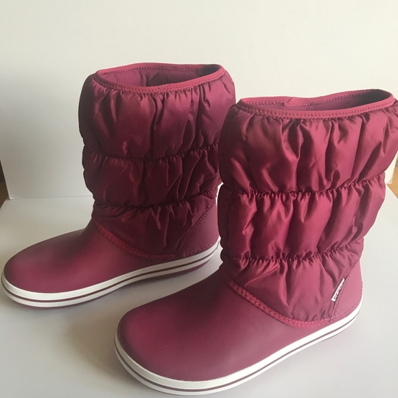 maroon winter boots